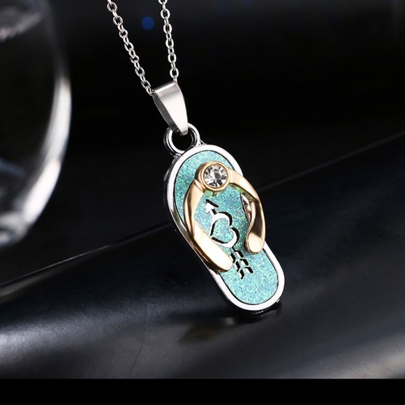 Flip flop Summer necklace - Picture 3 of 4